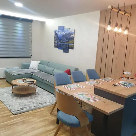 Apartamento Dnd Lux Sa Garazom *
