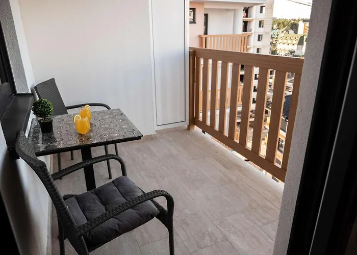 Dnd Lux Sa Garazom Апартаменты